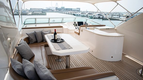 Dionysos Majesty 77ft | AED8400/Hour